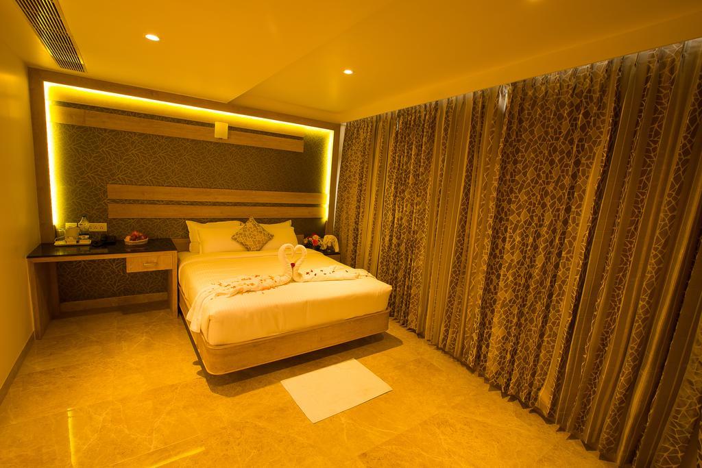 Hotel Radha Prasad Erode Habitación foto