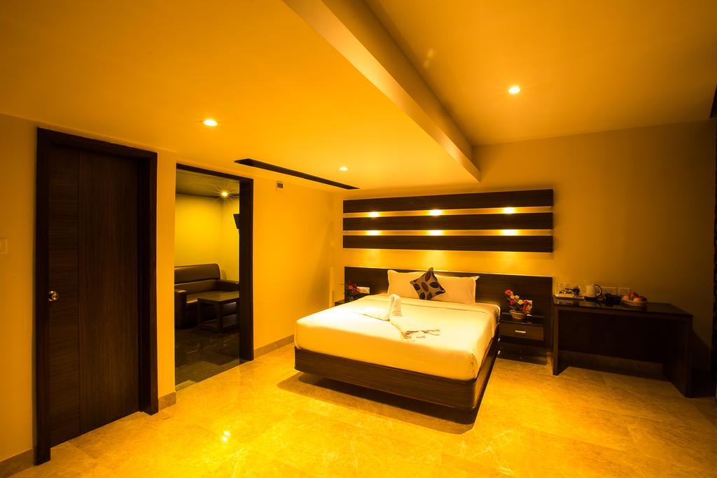 Hotel Radha Prasad Erode Habitación foto