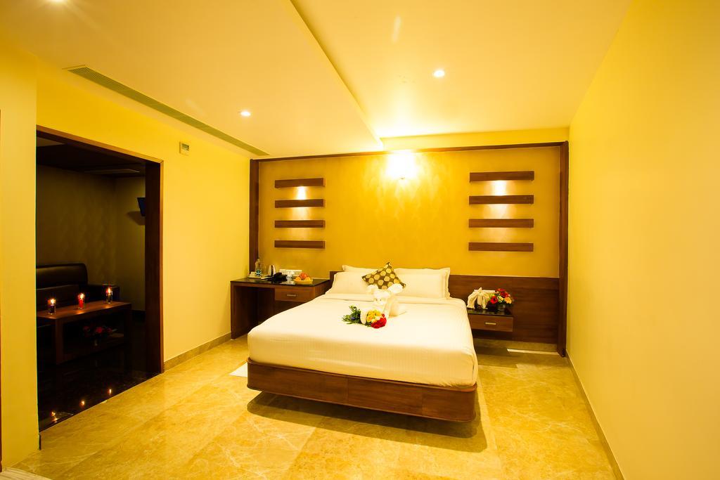 Hotel Radha Prasad Erode Habitación foto